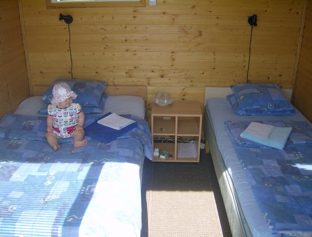 Kiige Holiday Park Hotell Linnamäe Rum bild